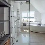 Maisonette Ostseeflair By Seeblick Ferien Oro, Erste Wasserreihe, E-saeule